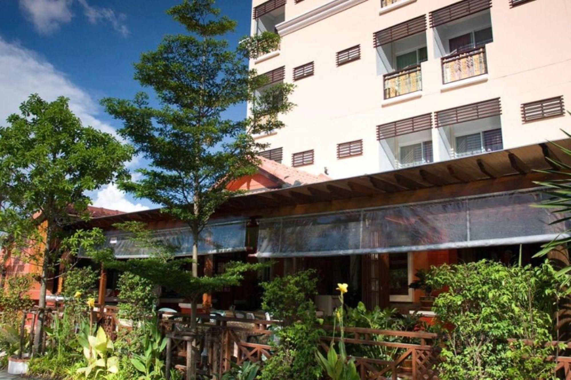 Oyo 280 Thai Garden Resort Bangkok Luaran gambar