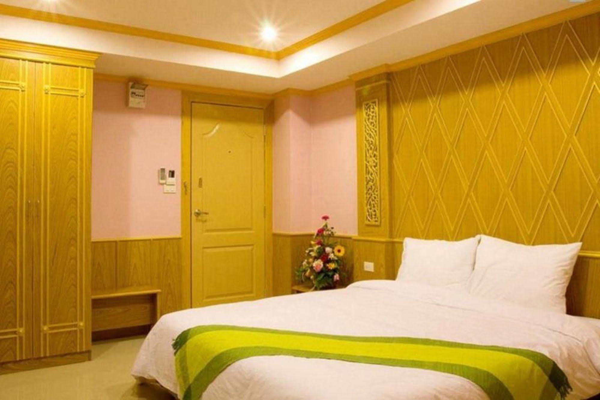 Oyo 280 Thai Garden Resort Bangkok Luaran gambar